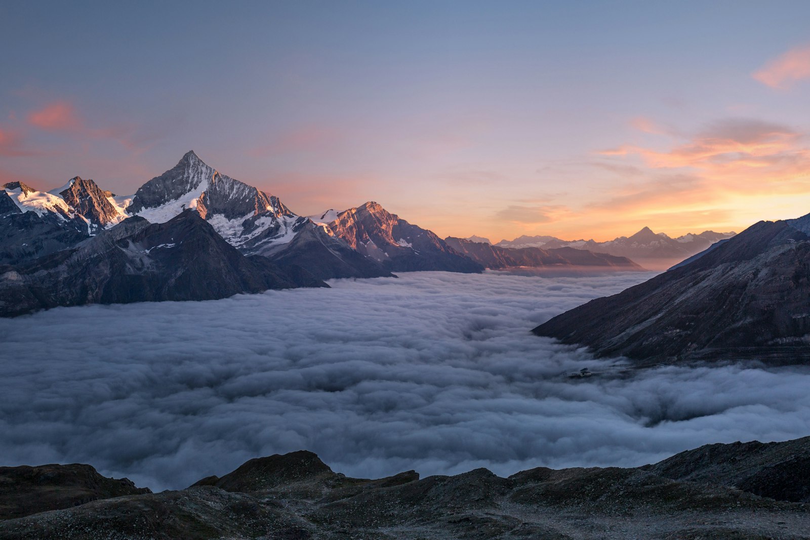 Schweizer Bergpanorama — Marktperspektiven